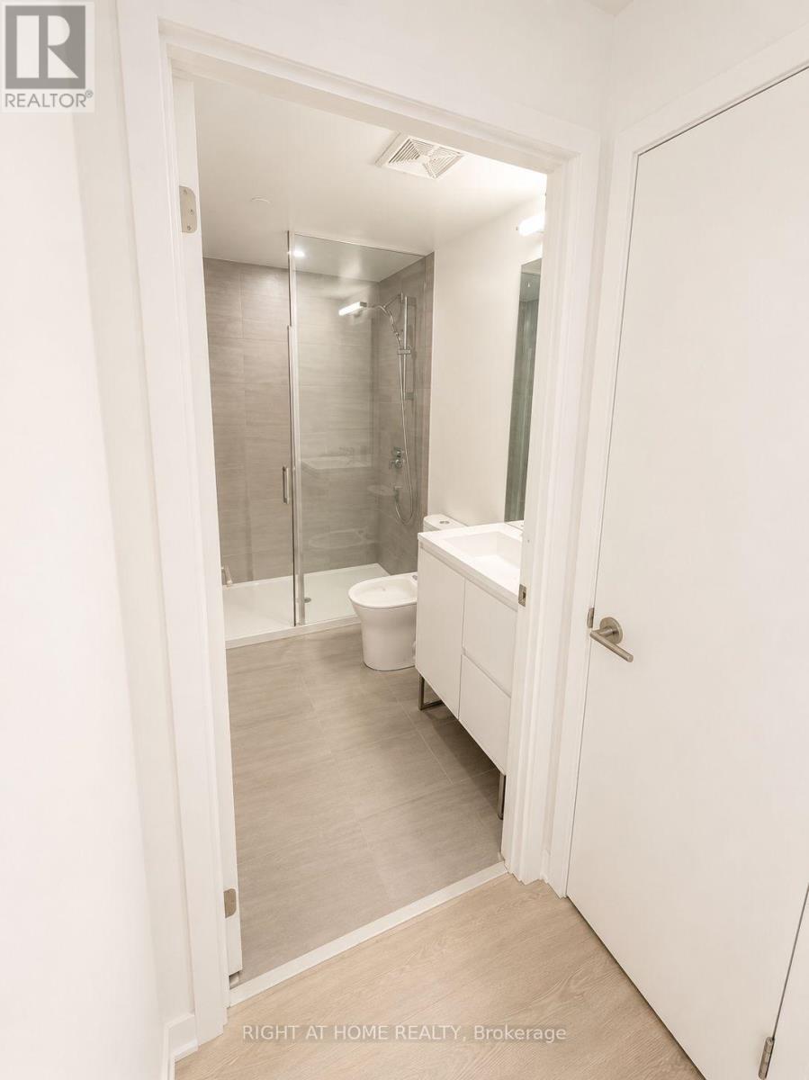 706 - 1 Quarrington Lane, Toronto, Ontario  M3C 0S4 - Photo 14 - C13238986