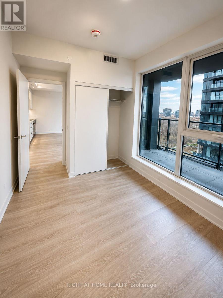 706 - 1 Quarrington Lane, Toronto, Ontario  M3C 0S4 - Photo 17 - C13238986