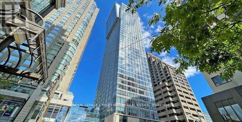 1806 - 188 Cumberland Street, Toronto, Ontario  M5R 0B6 - Photo 1 - C13238996