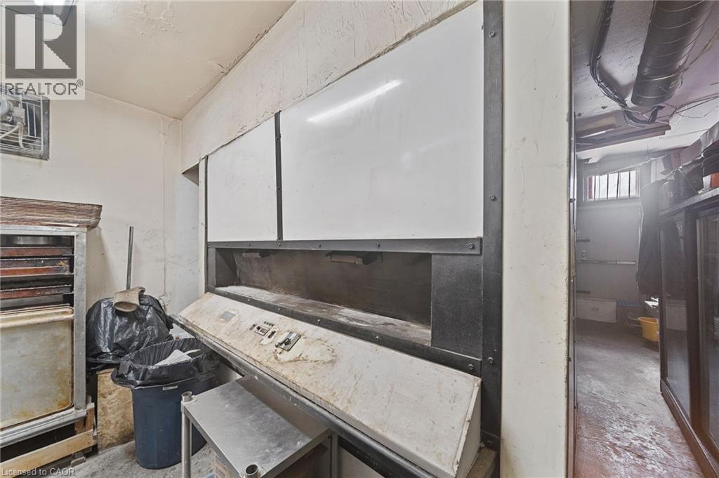 633 King Street E, Hamilton, Ontario  L8N 1E5 - Photo 7 - 40836331