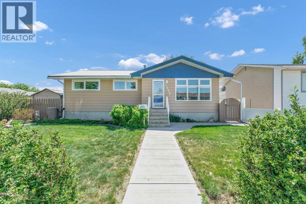 1277 Crockford Crescent NW, Medicine Hat, Alberta