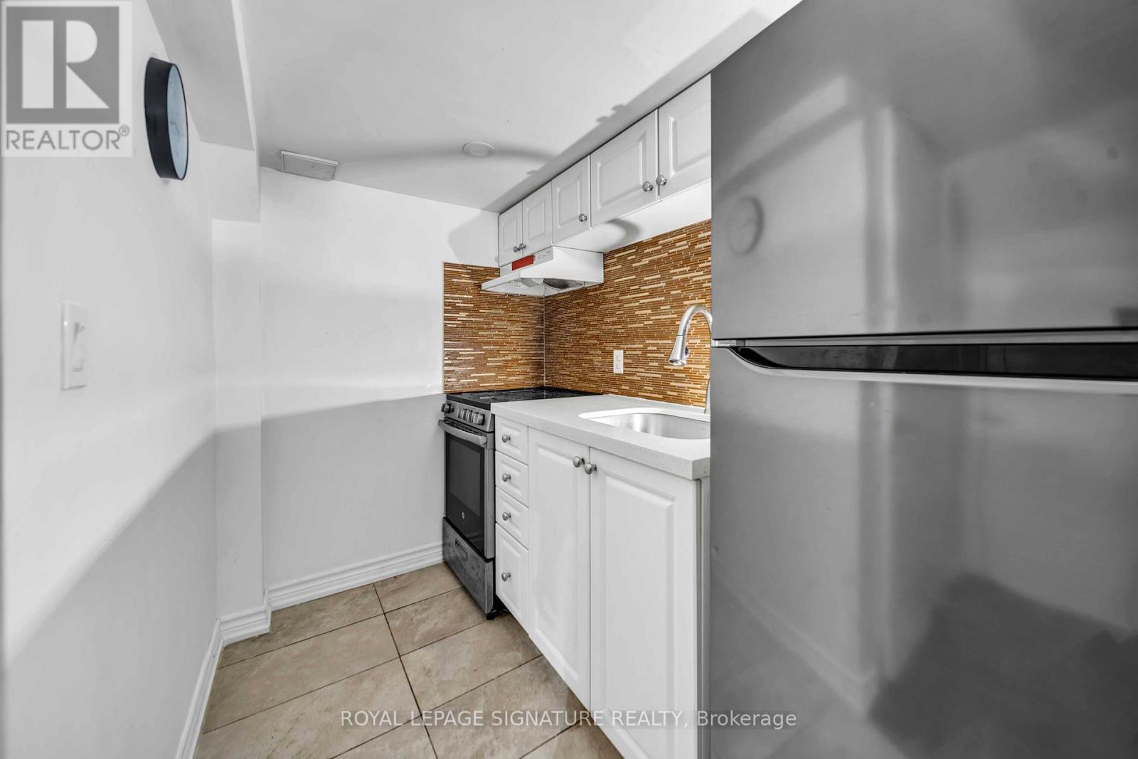 333 Neal Drive, Richmond Hill, Ontario  L4C 3L3 - Photo 21 - N13238824