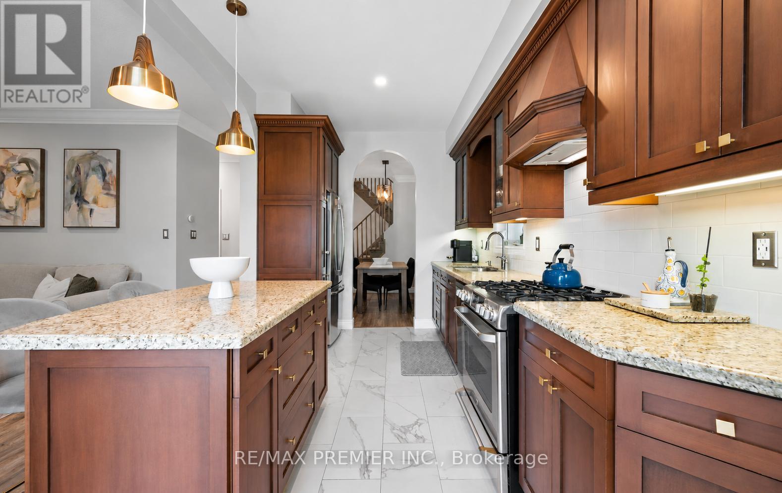 283 Kirkvalley Crescent, Aurora, Ontario  L4G 7S2 - Photo 10 - N13238854