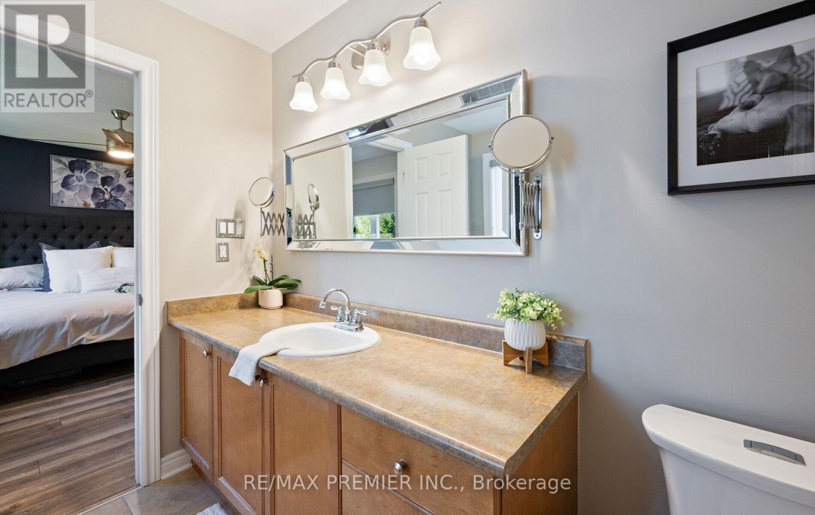 283 Kirkvalley Crescent, Aurora, Ontario  L4G 7S2 - Photo 23 - N13238854