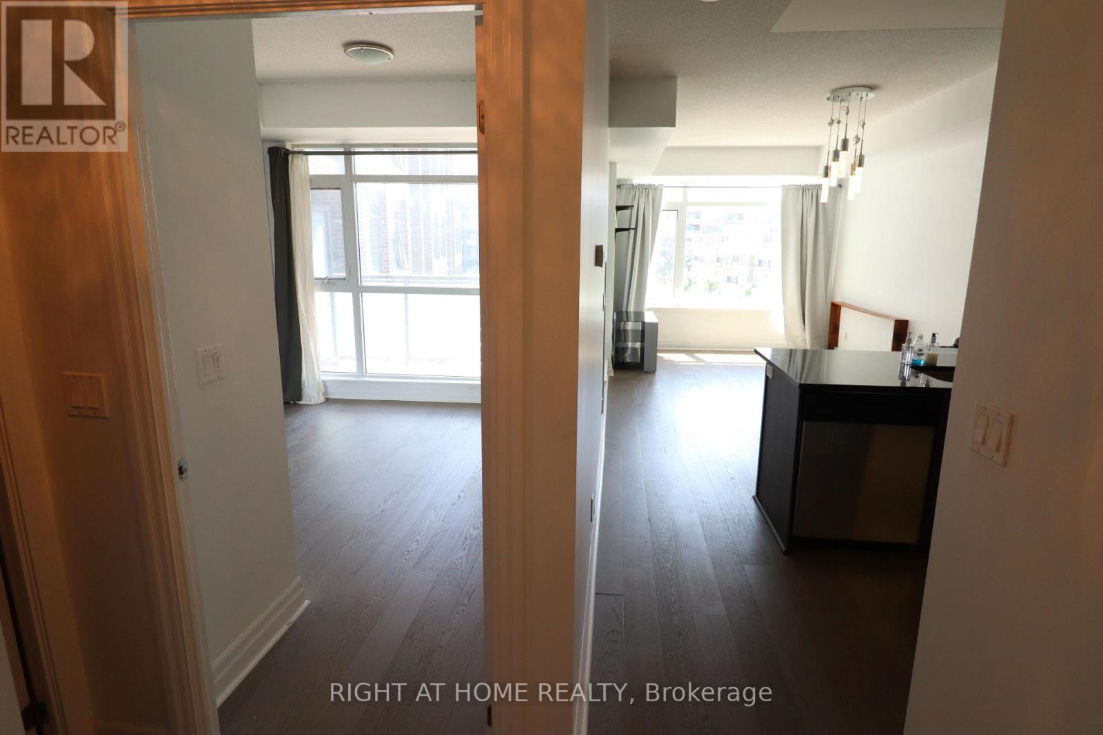 402 - 8130 Birchmount Road, Markham, Ontario  L6G 0E4 - Photo 8 - N13238926
