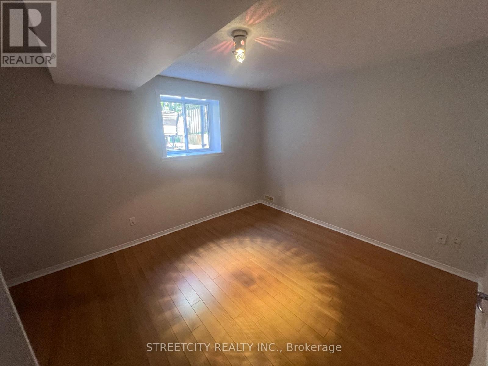 472 Talltree Crescent, London East, Ontario  N5V 5E6 - Photo 27 - X13239050