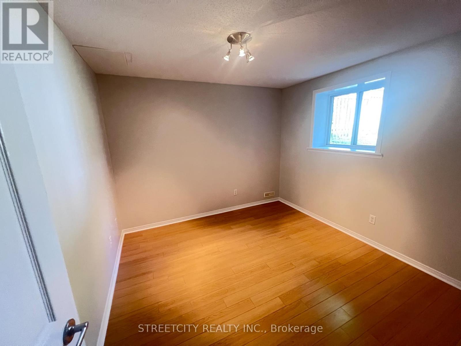 472 Talltree Crescent, London East, Ontario  N5V 5E6 - Photo 29 - X13239050