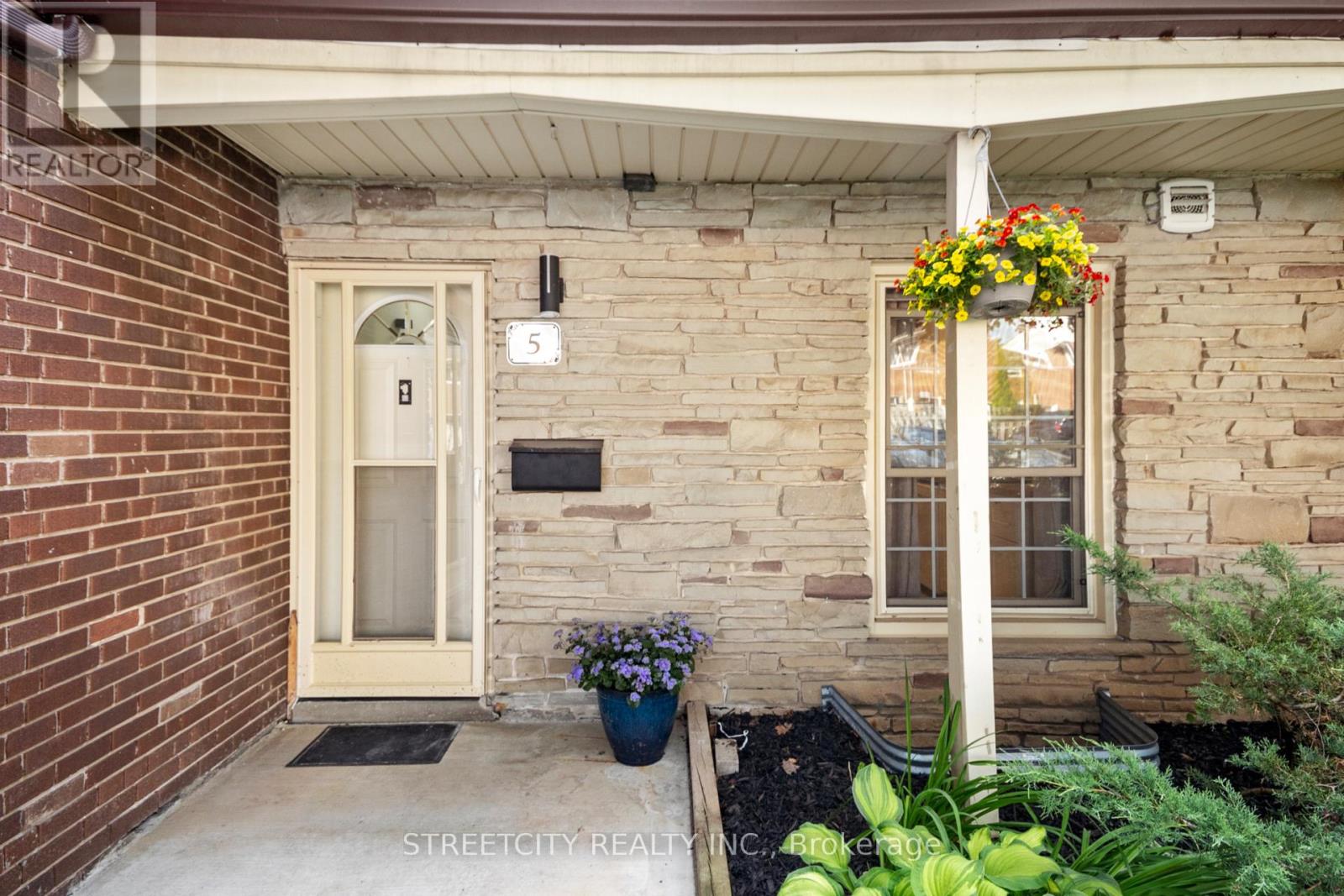 5 ARBOUR GLEN CRESCENT, London East, Ontario