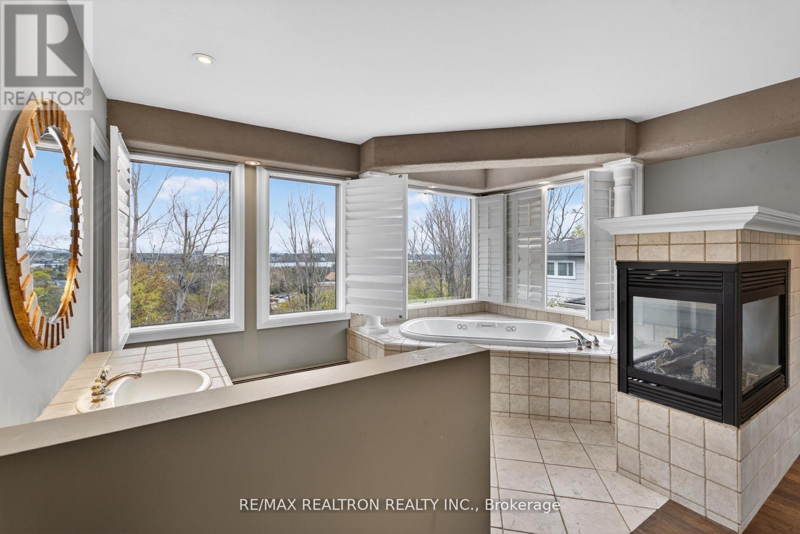 18 Debra Crescent, Barrie, Ontario  L4N 3T1 - Photo 25 - S13238928