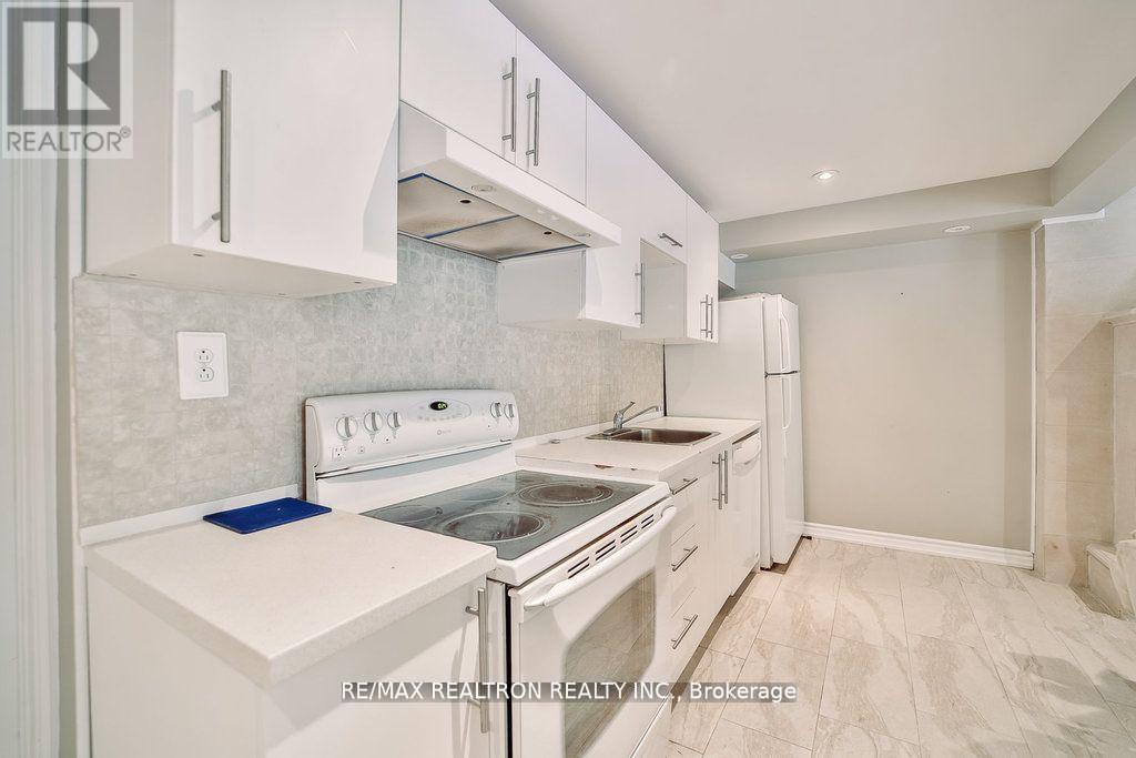 18 Debra Crescent, Barrie, Ontario  L4N 3T1 - Photo 37 - S13238928