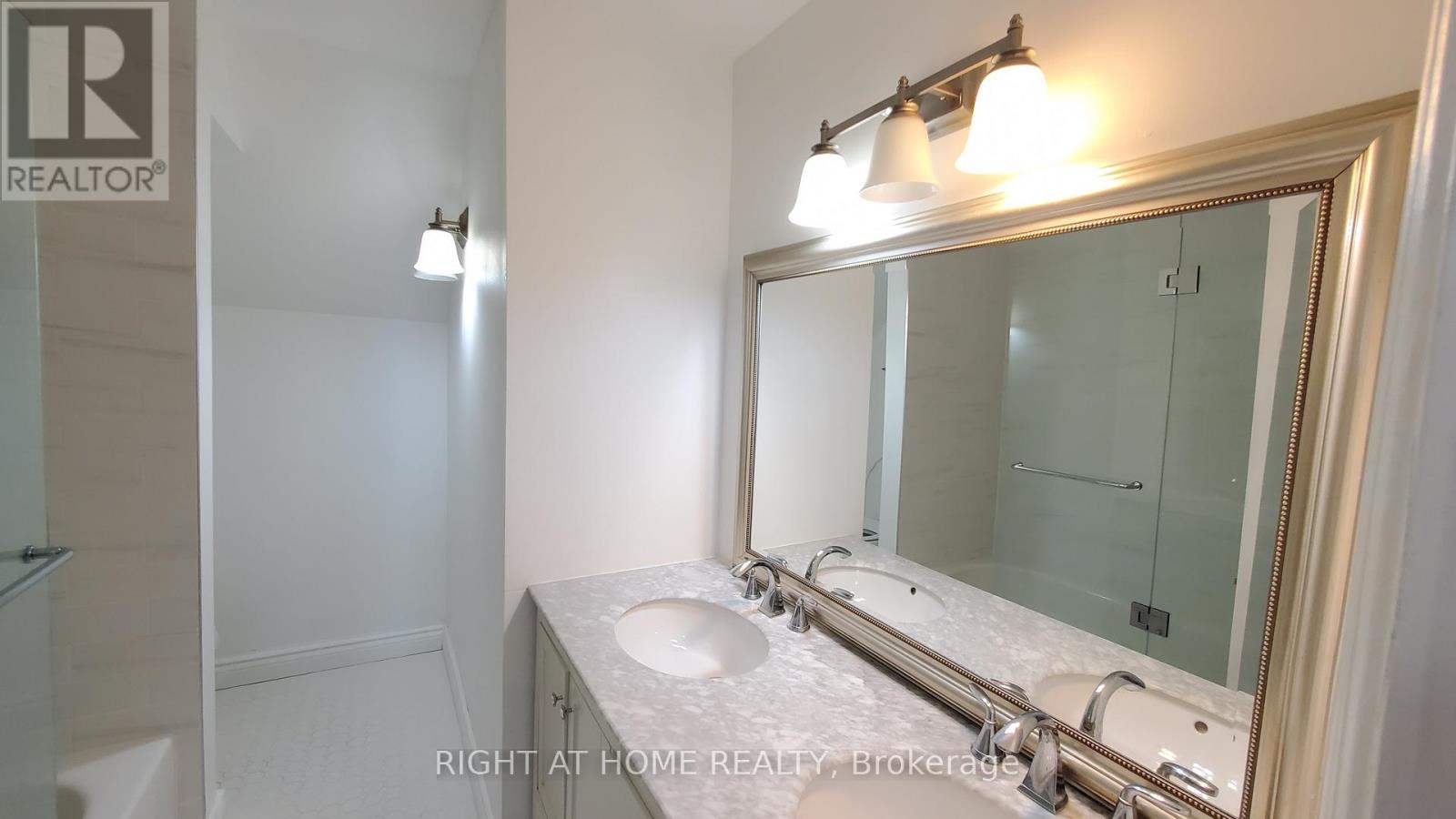 133 Letitia Street, Barrie (Letitia Heights), Ontario  L4N 1P4 - Photo 12 - S13238950