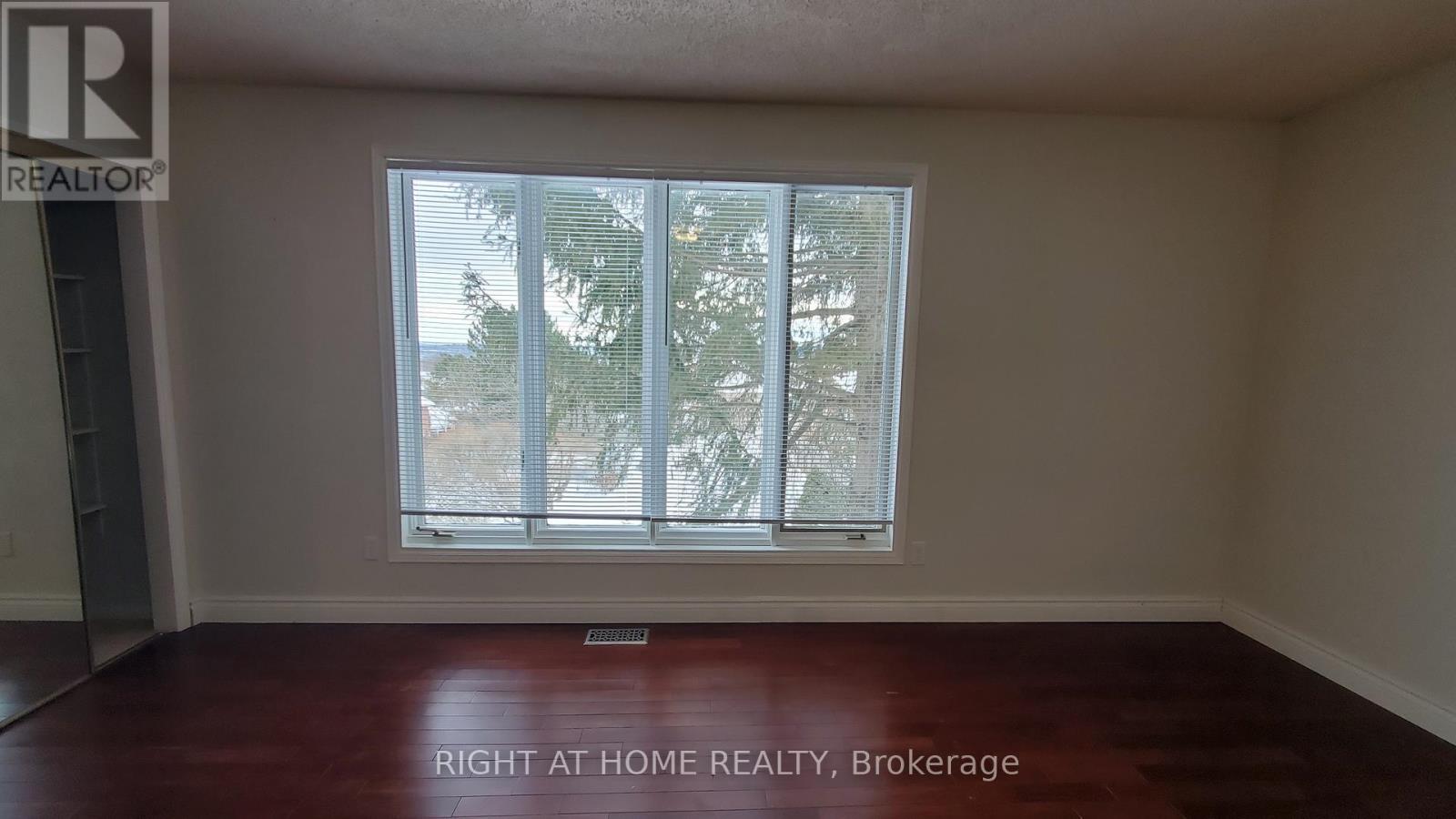133 Letitia Street, Barrie (Letitia Heights), Ontario  L4N 1P4 - Photo 18 - S13238950