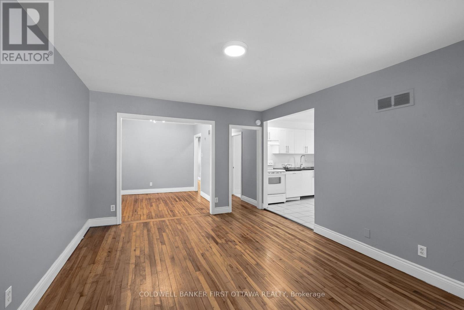 1246 Kitchener Avenue, Ottawa, Ontario  K1V 6W5 - Photo 8 - X13239486