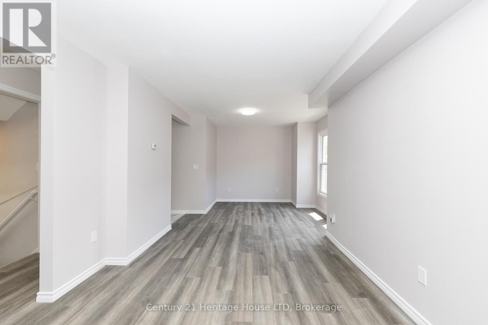 218 Henrietta Street, Fort Erie, Ontario  L2A 2K5 - Photo 6 - X13239022