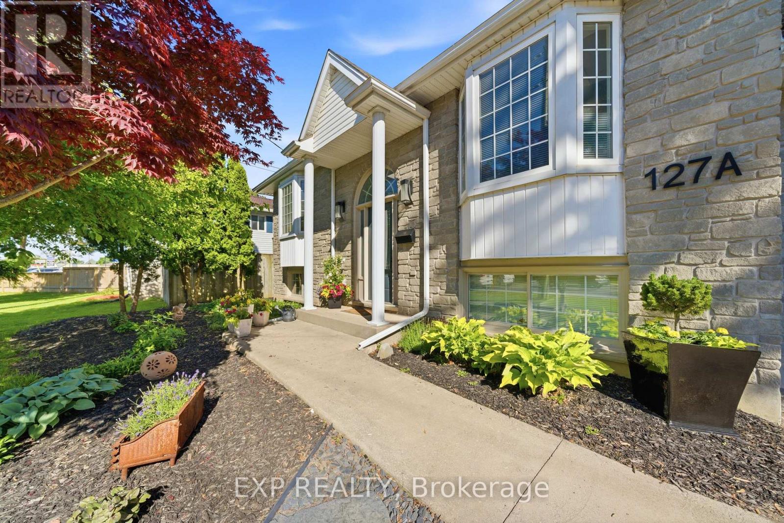 127a Lakeshore Road, St. Catharines, Ontario  L2N 2T8 - Photo 3 - X13239130