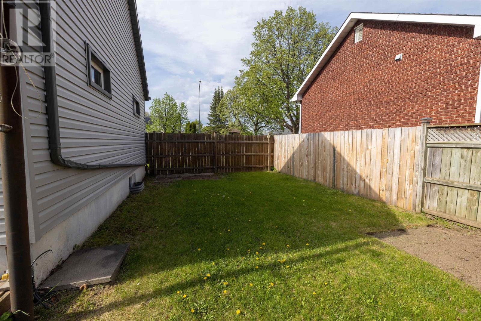 1418 Frederica St. W, Thunder Bay, Ontario  P7E 3Y8 - Photo 30 - TB2601347