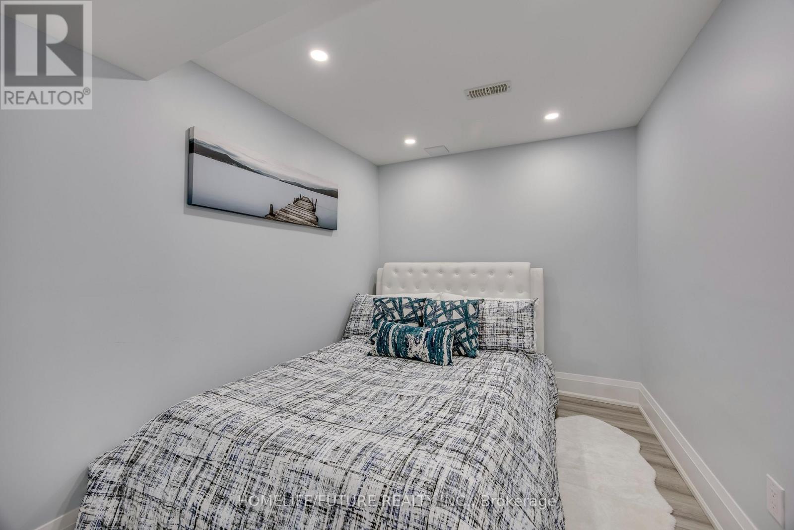 3081 Mission Hill Drive, Mississauga, Ontario  L5M 0B8 - Photo 43 - W13238834