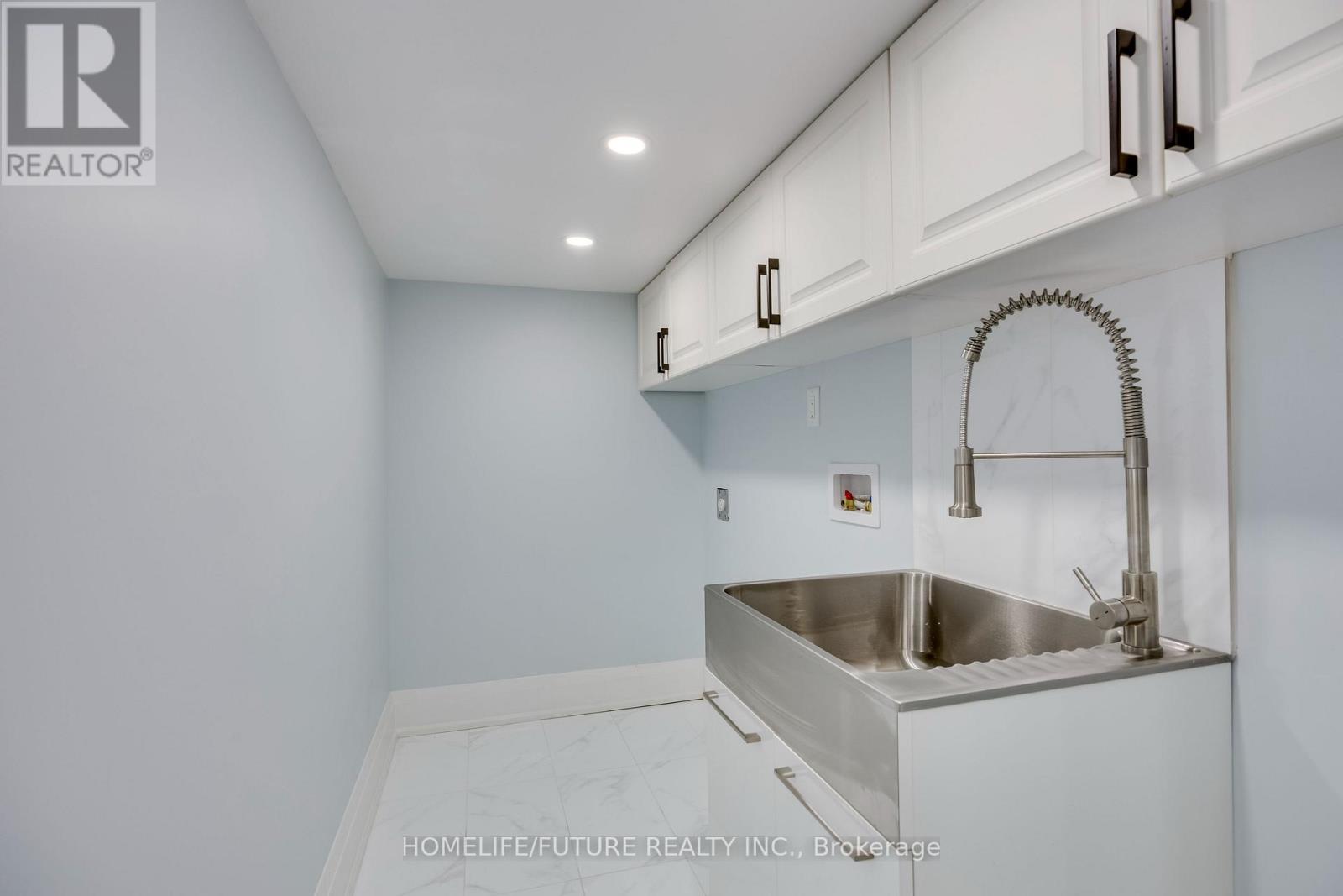 3081 Mission Hill Drive, Mississauga, Ontario  L5M 0B8 - Photo 45 - W13238834