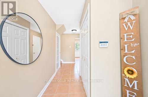 60 Gondola Crescent, Brampton, Ontario  L6S 1W6 - Photo 5 - W13238848