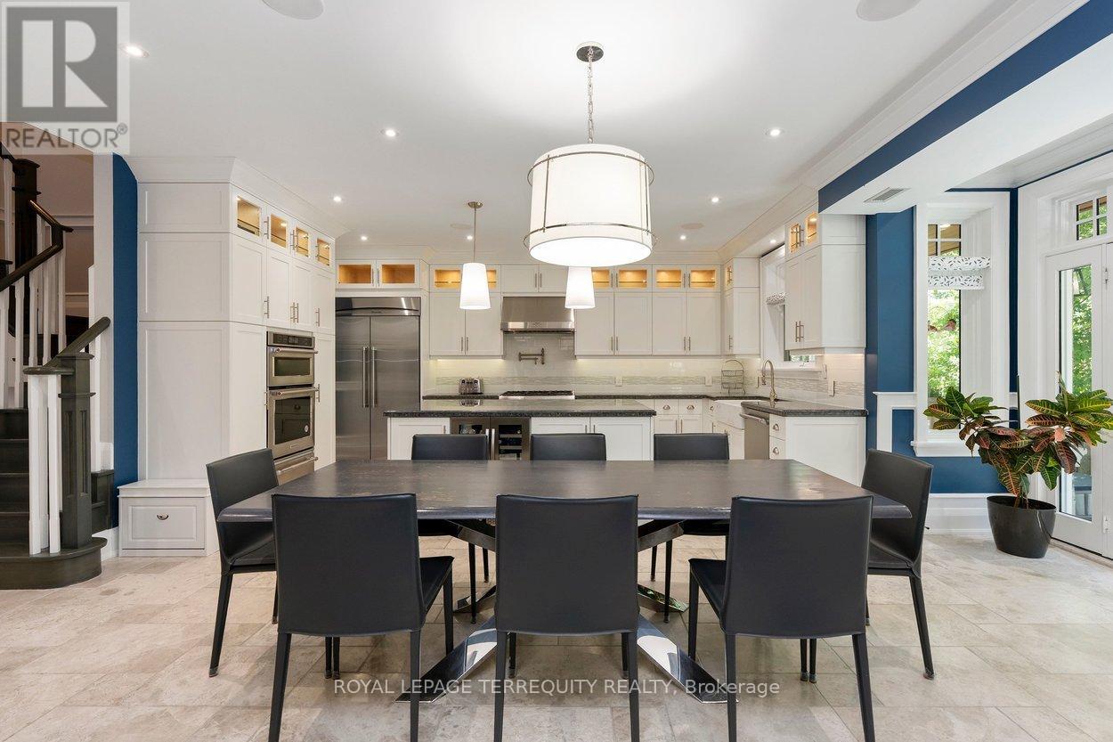 101 Chestnut Hills Parkway, Toronto, Ontario  M9A 3R4 - Photo 10 - W13238852