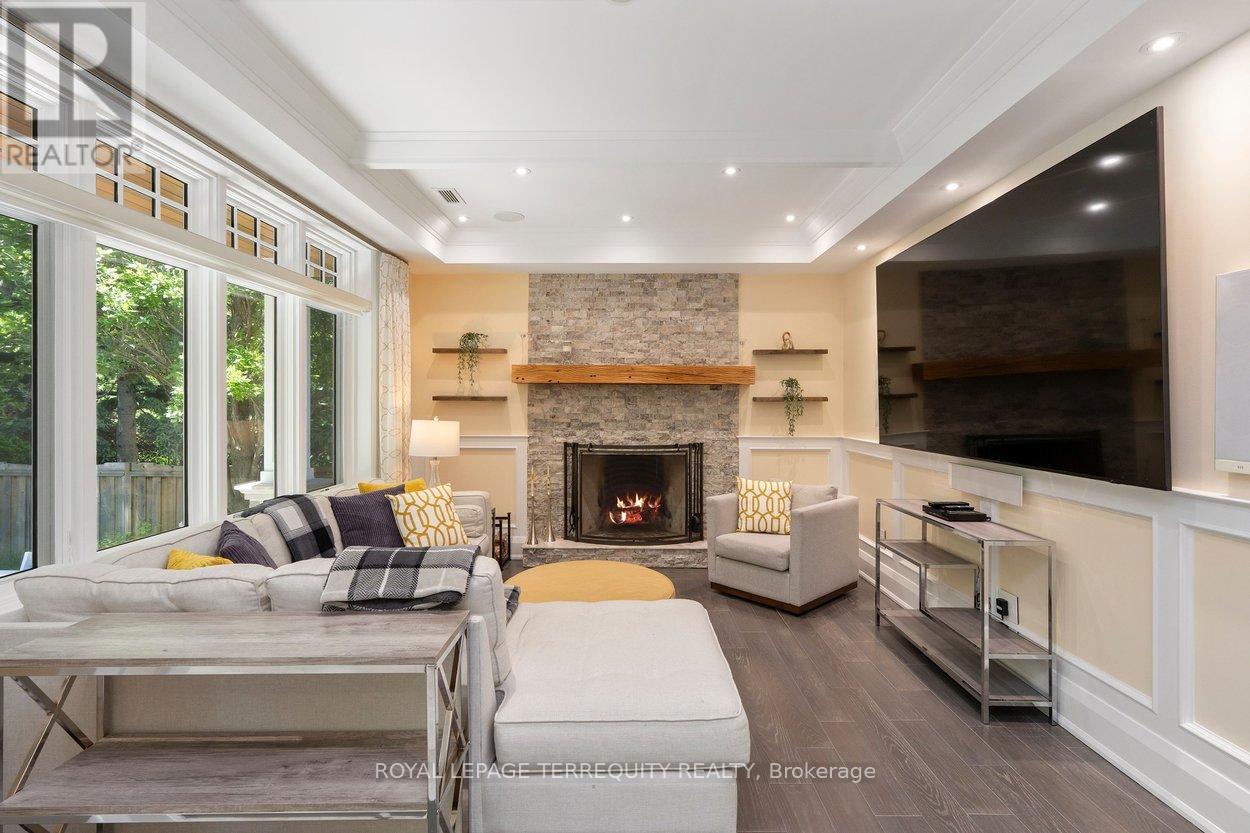 101 Chestnut Hills Parkway, Toronto, Ontario  M9A 3R4 - Photo 17 - W13238852