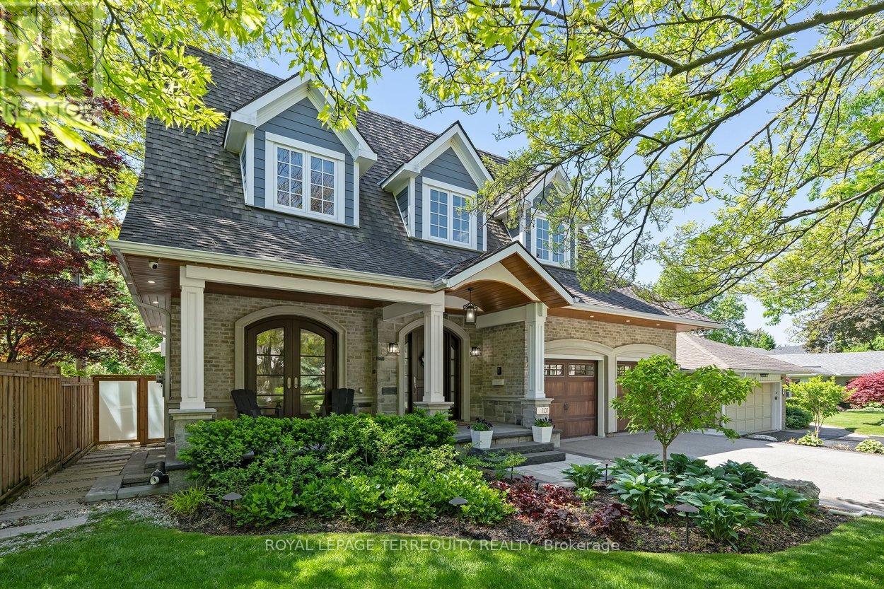 101 Chestnut Hills Parkway, Toronto, Ontario  M9A 3R4 - Photo 2 - W13238852