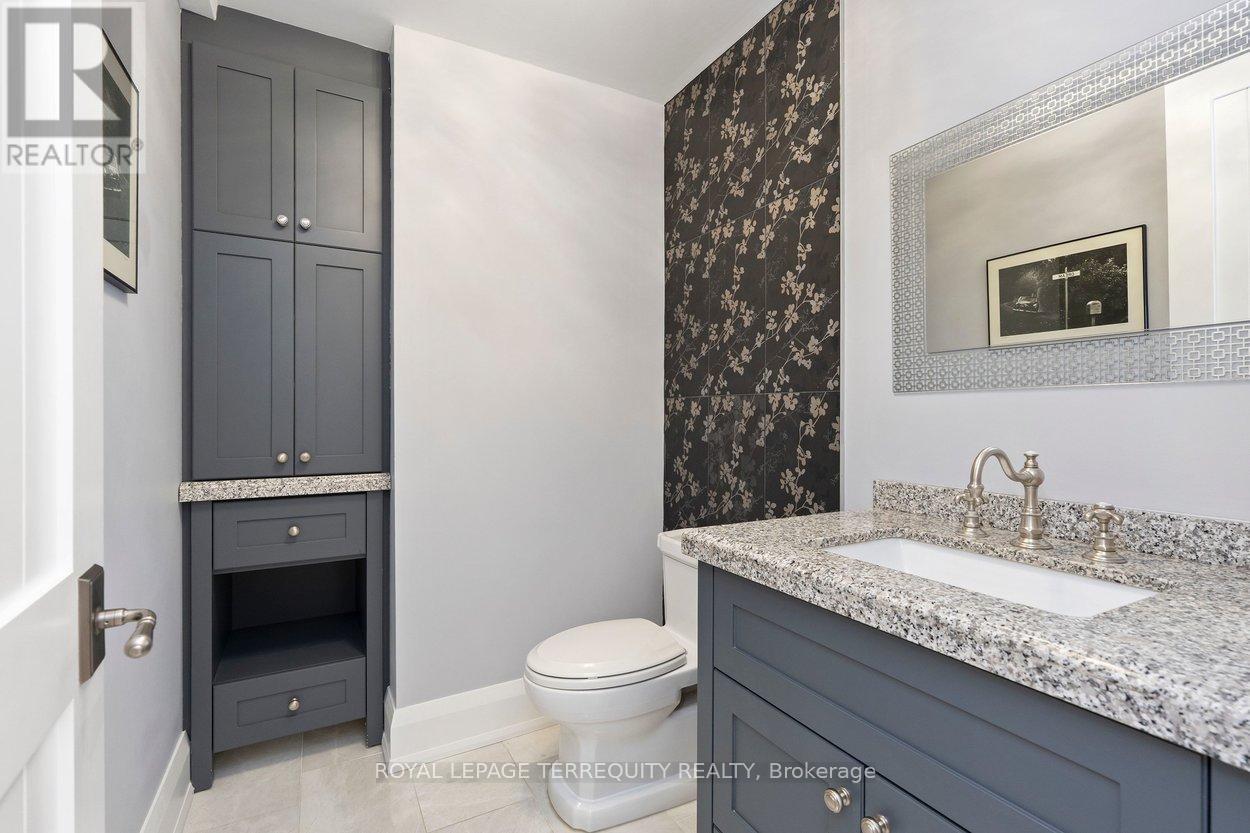 101 Chestnut Hills Parkway, Toronto, Ontario  M9A 3R4 - Photo 20 - W13238852