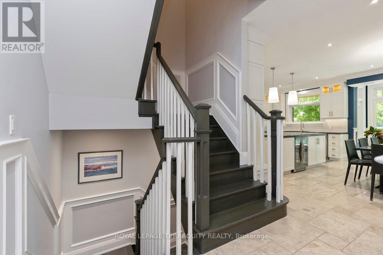 101 Chestnut Hills Parkway, Toronto, Ontario  M9A 3R4 - Photo 23 - W13238852