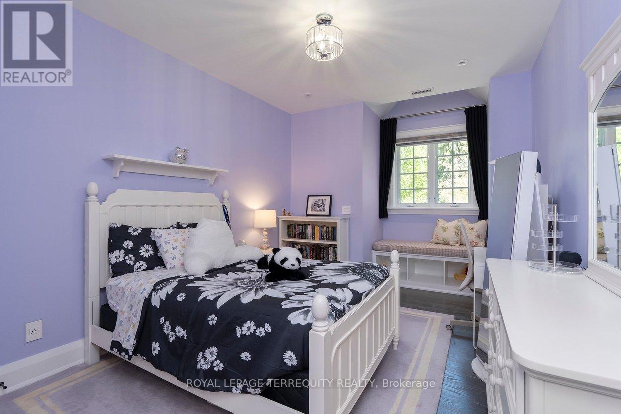 101 Chestnut Hills Parkway, Toronto, Ontario  M9A 3R4 - Photo 29 - W13238852