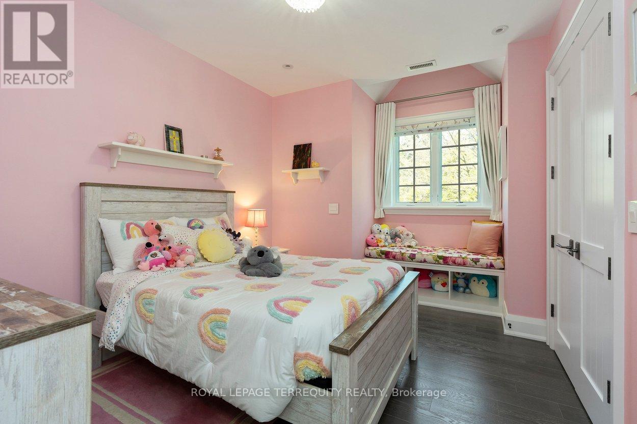 101 Chestnut Hills Parkway, Toronto, Ontario  M9A 3R4 - Photo 30 - W13238852