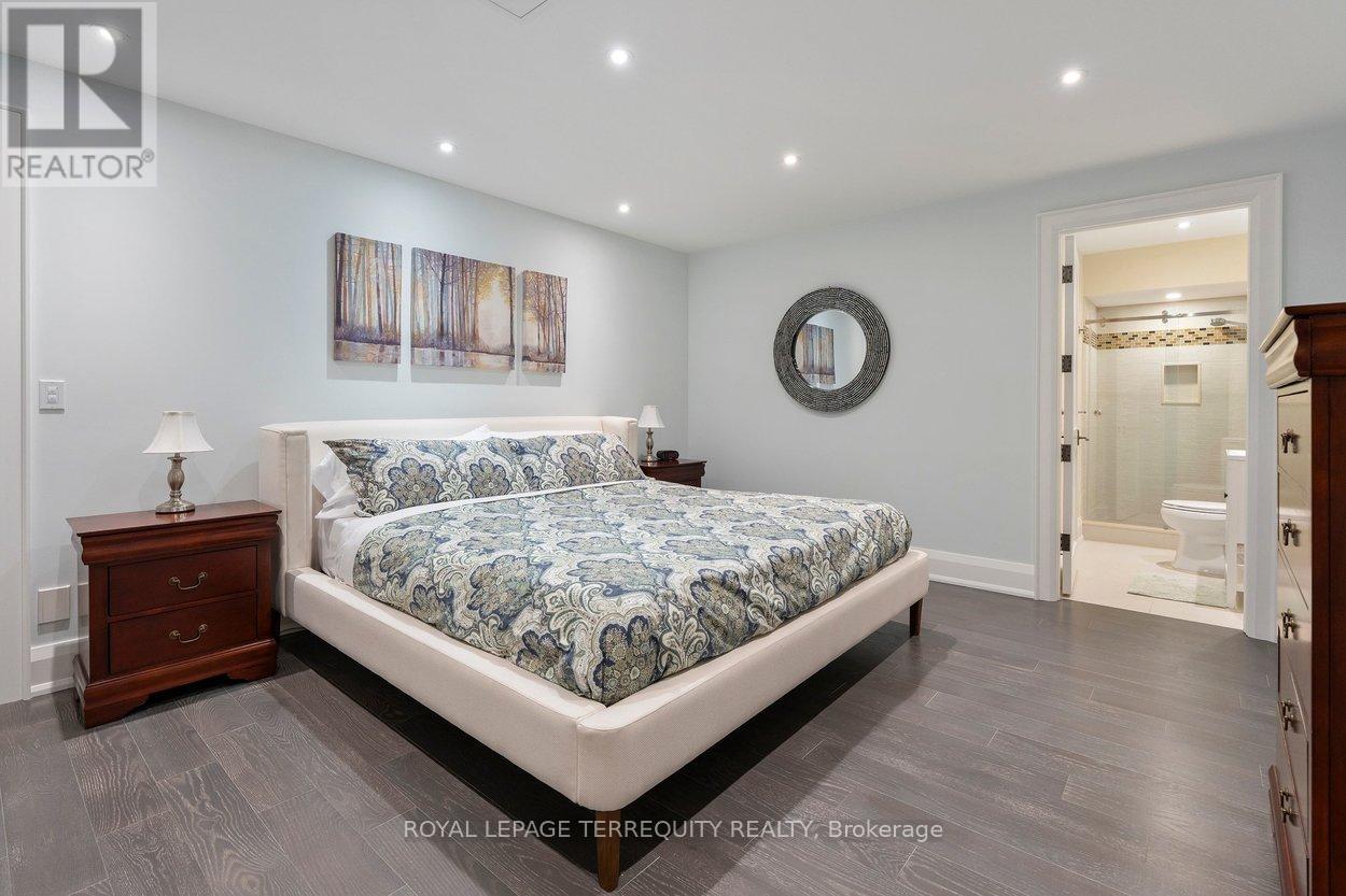 101 Chestnut Hills Parkway, Toronto, Ontario  M9A 3R4 - Photo 34 - W13238852