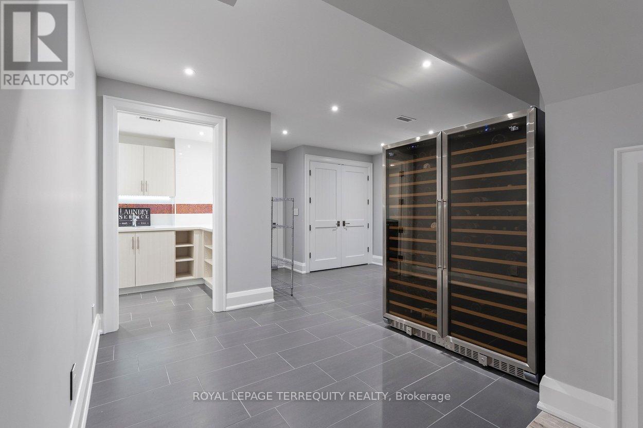101 Chestnut Hills Parkway, Toronto, Ontario  M9A 3R4 - Photo 36 - W13238852