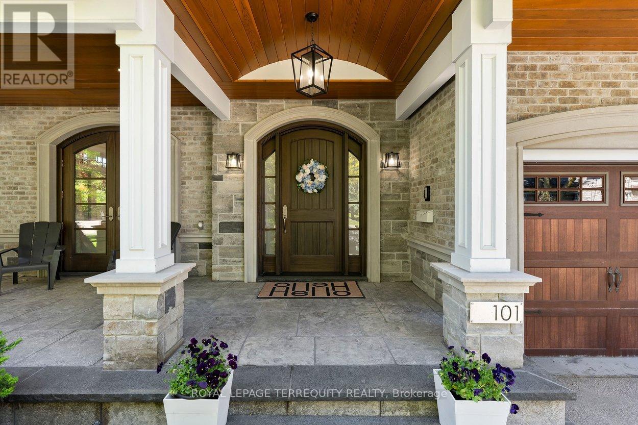 101 Chestnut Hills Parkway, Toronto, Ontario  M9A 3R4 - Photo 4 - W13238852
