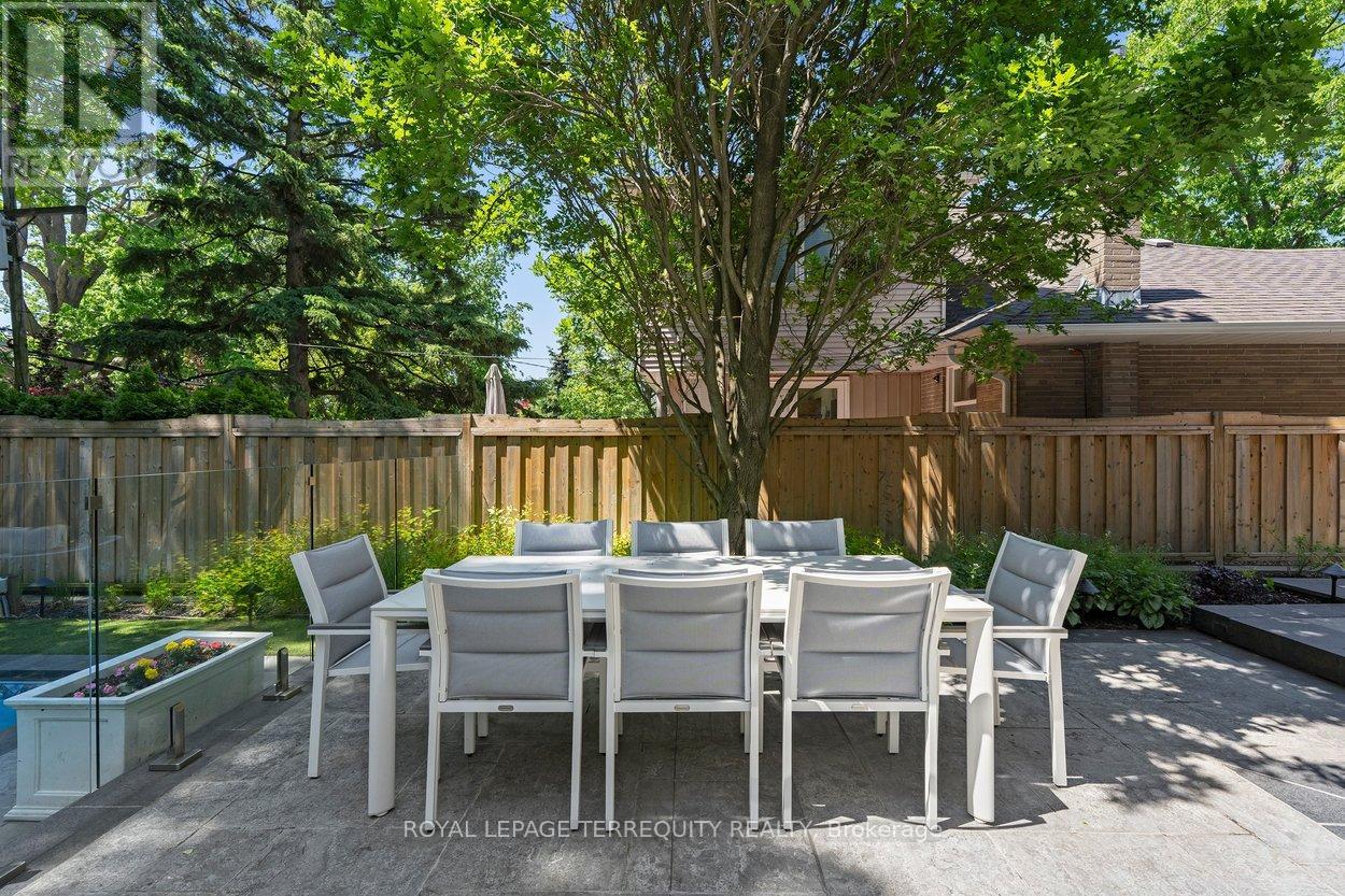101 Chestnut Hills Parkway, Toronto, Ontario  M9A 3R4 - Photo 42 - W13238852