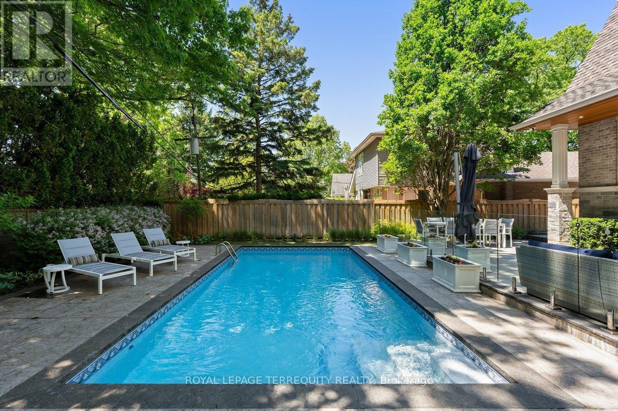 101 Chestnut Hills Parkway, Toronto, Ontario  M9A 3R4 - Photo 46 - W13238852