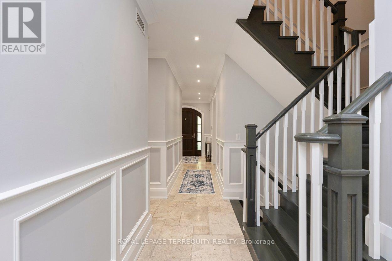 101 Chestnut Hills Parkway, Toronto, Ontario  M9A 3R4 - Photo 8 - W13238852