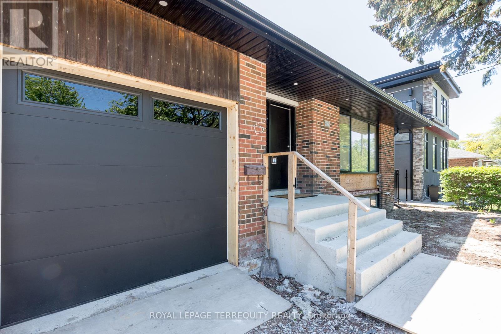 Bsmt - 23 Decarie Circle, Toronto, Ontario  M9B 3H6 - Photo 21 - W13238862