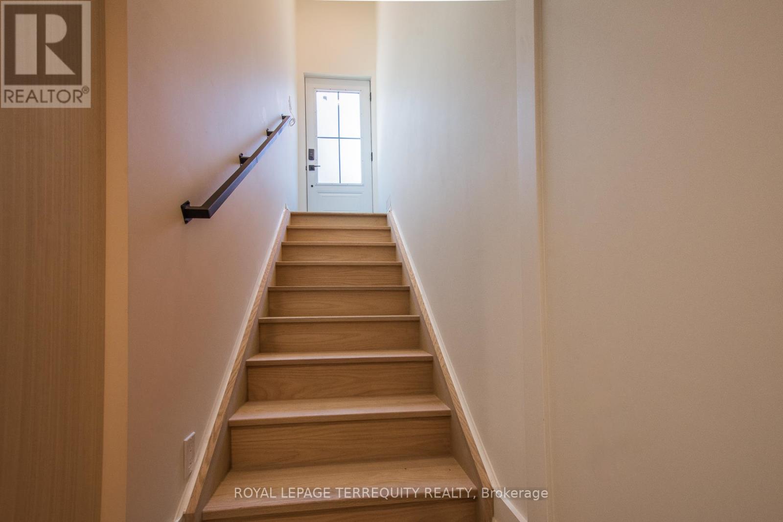 Bsmt - 23 Decarie Circle, Toronto, Ontario  M9B 3H6 - Photo 22 - W13238862