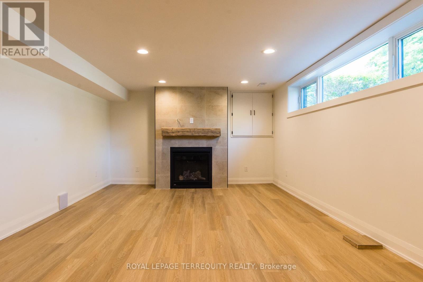 Bsmt - 23 Decarie Circle, Toronto, Ontario  M9B 3H6 - Photo 4 - W13238862