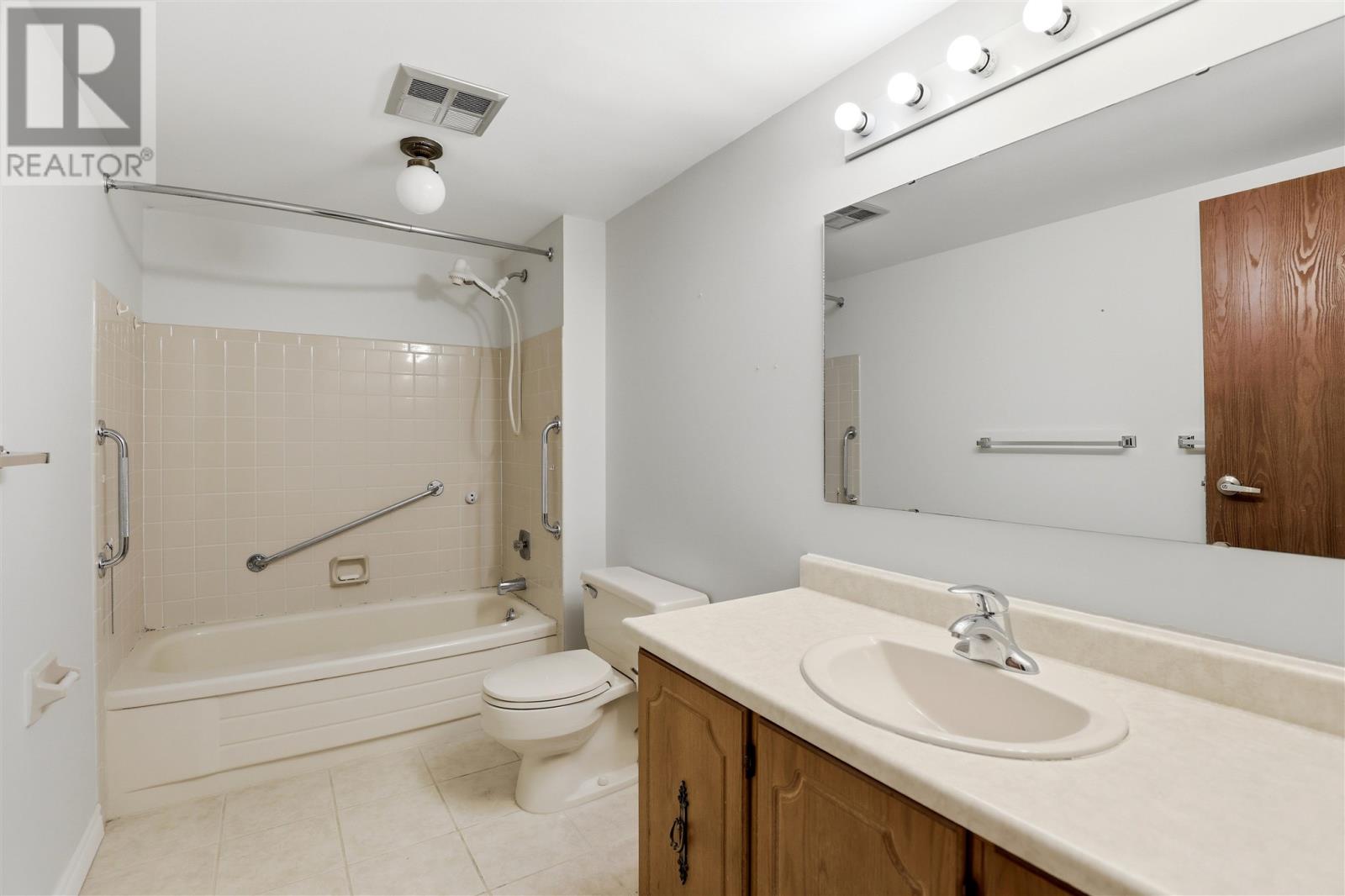 313 Macdonald Ave # 305, Sault Ste. Marie, Ontario P6B 5Y9 - Photo 20 - SM260756