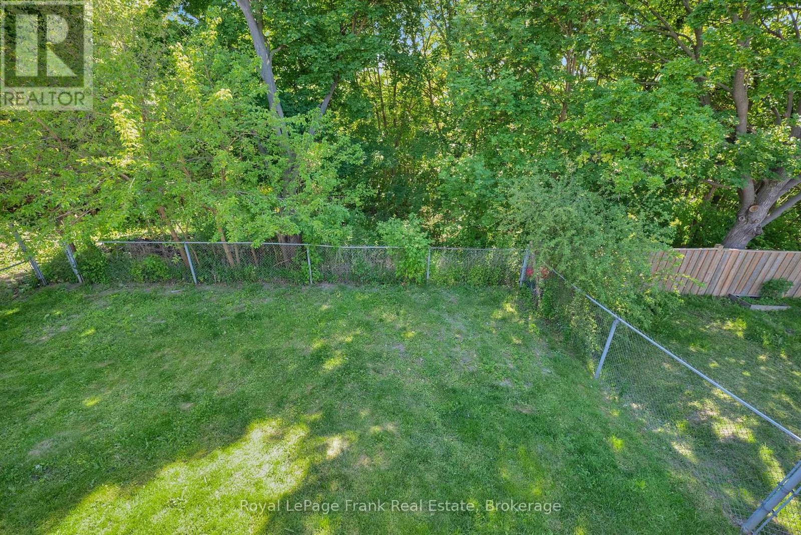 576 Annandale Street, Oshawa, Ontario  L1H 7S7 - Photo 9 - E13239046