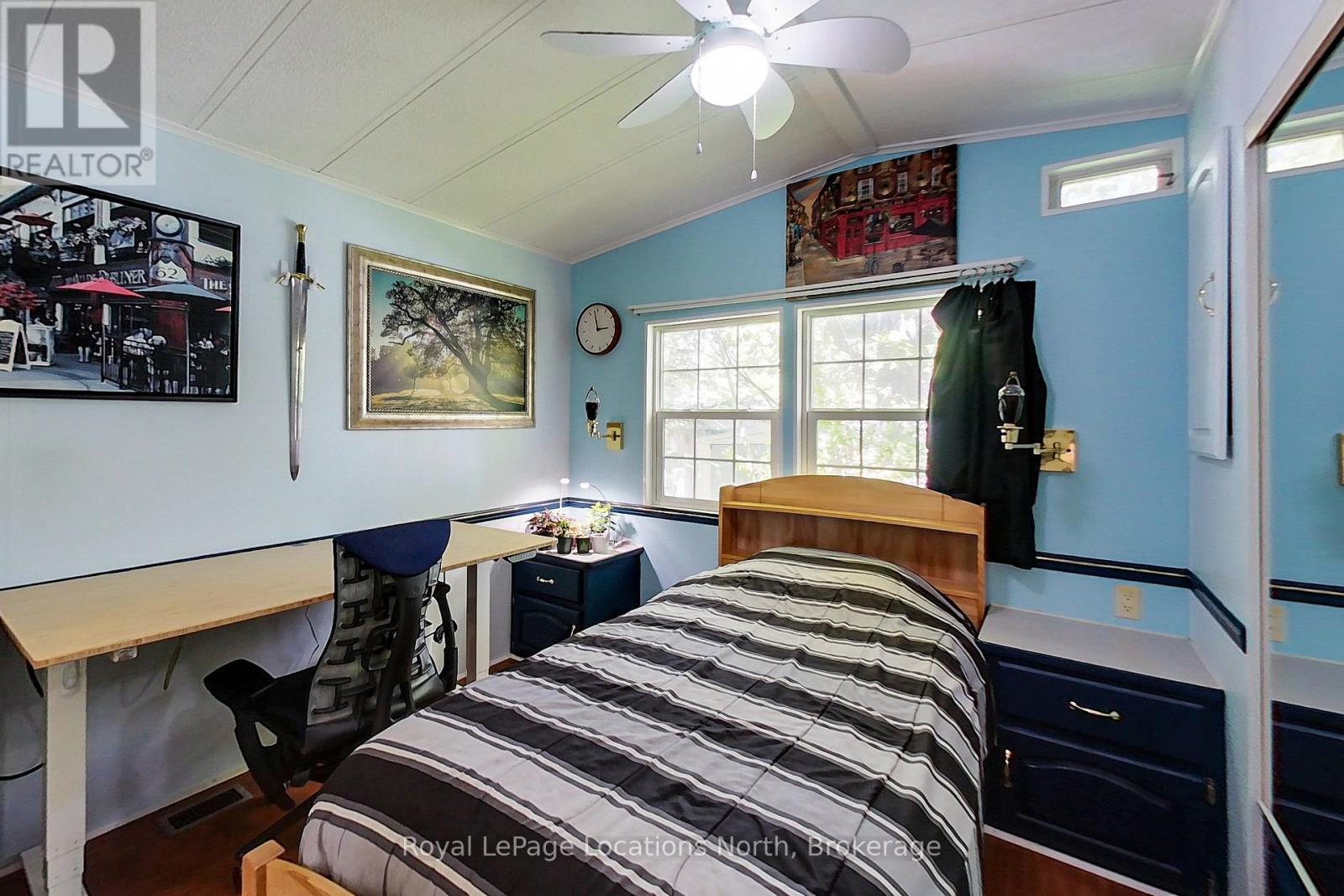 55 Topaz Street, Wasaga Beach, Ontario  L9Z 1X7 - Photo 21 - S13239498