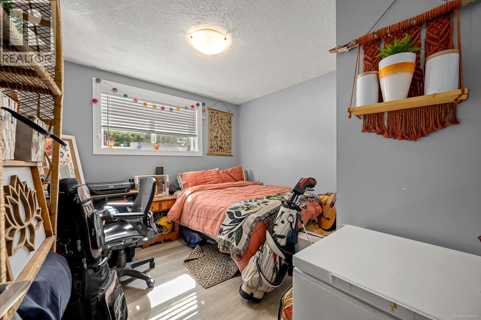 3303 Seventh St, Cumberland, British Columbia  V0R 1S0 - Photo 31 - 1038837