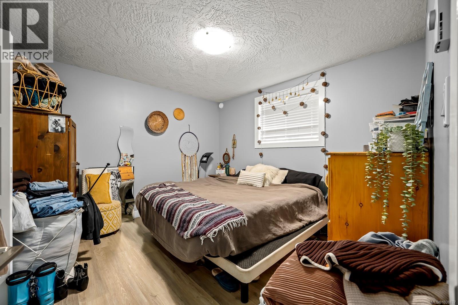 3303 Seventh St, Cumberland, British Columbia  V0R 1S0 - Photo 32 - 1038837