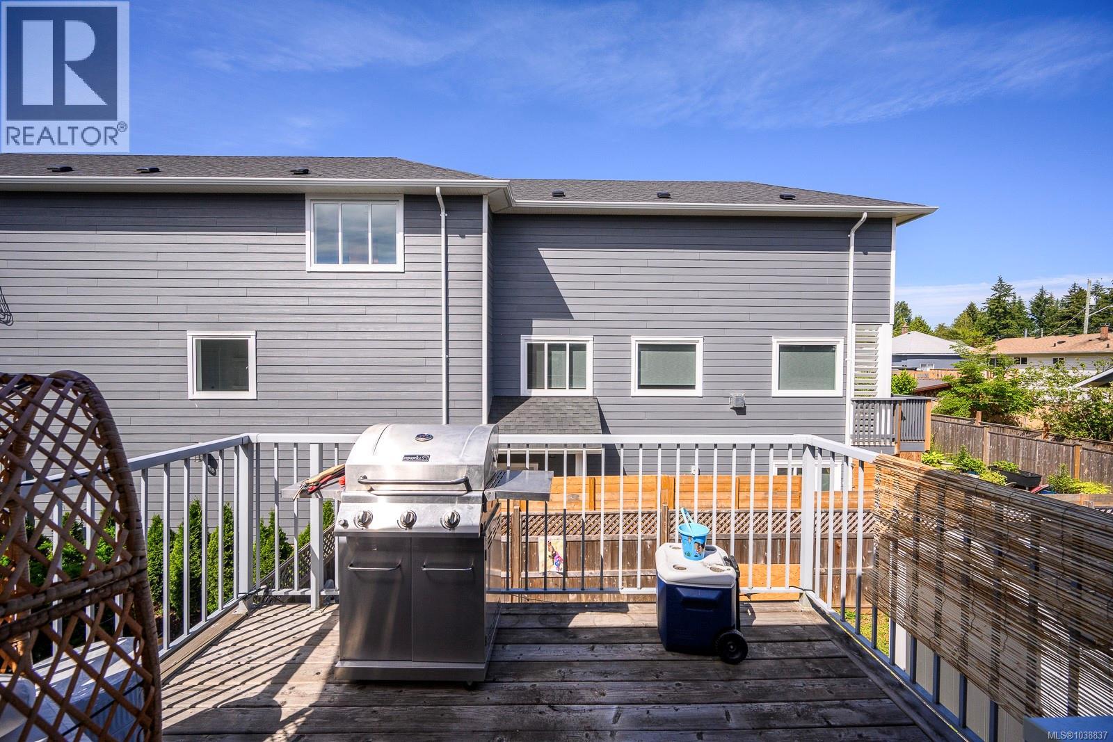 3303 Seventh St, Cumberland, British Columbia  V0R 1S0 - Photo 46 - 1038837