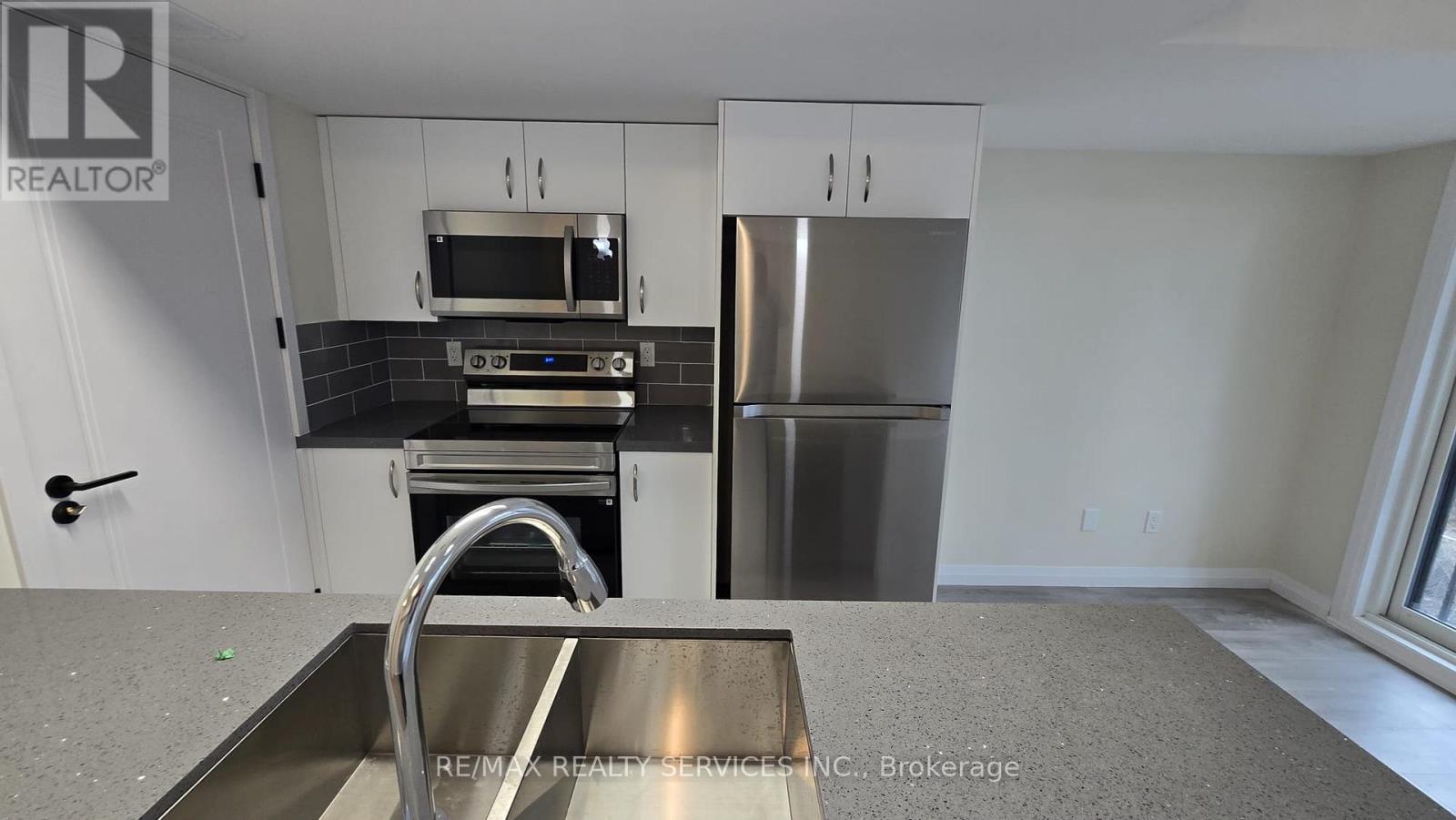 # C-55 - 370 Fisher Mills Road, Cambridge, Ontario  N3C 4N5 - Photo 11 - X13238984