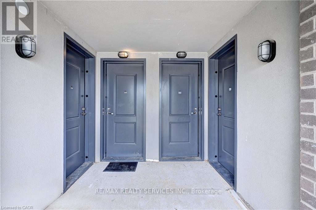 # C-55 - 370 Fisher Mills Road, Cambridge, Ontario  N3C 4N5 - Photo 2 - X13238984