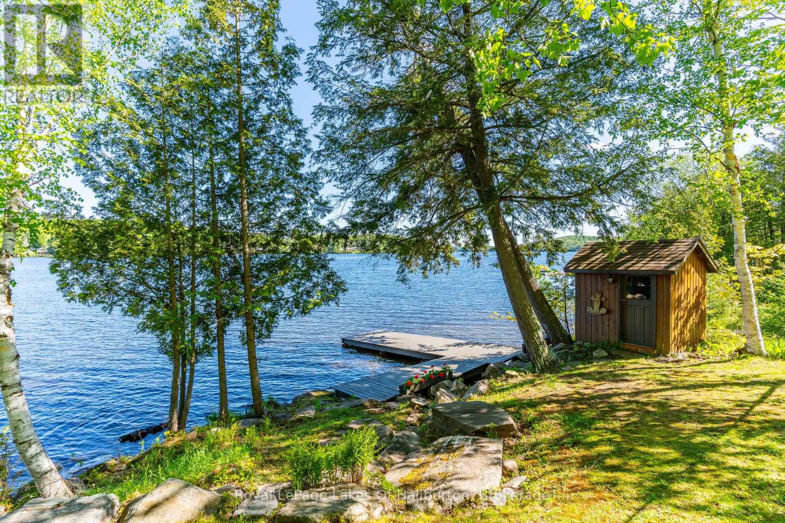 2697 Kashagawigamog Lake Road, Dysart Et Al, Ontario  K0M 1S0 - Photo 4 - X13239298