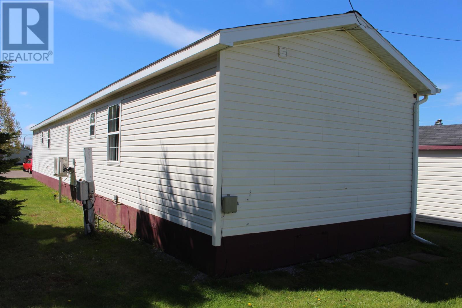 22 Cray Avenue, Summerside, Prince Edward Island  C1N 6R5 - Photo 8 - 202613208