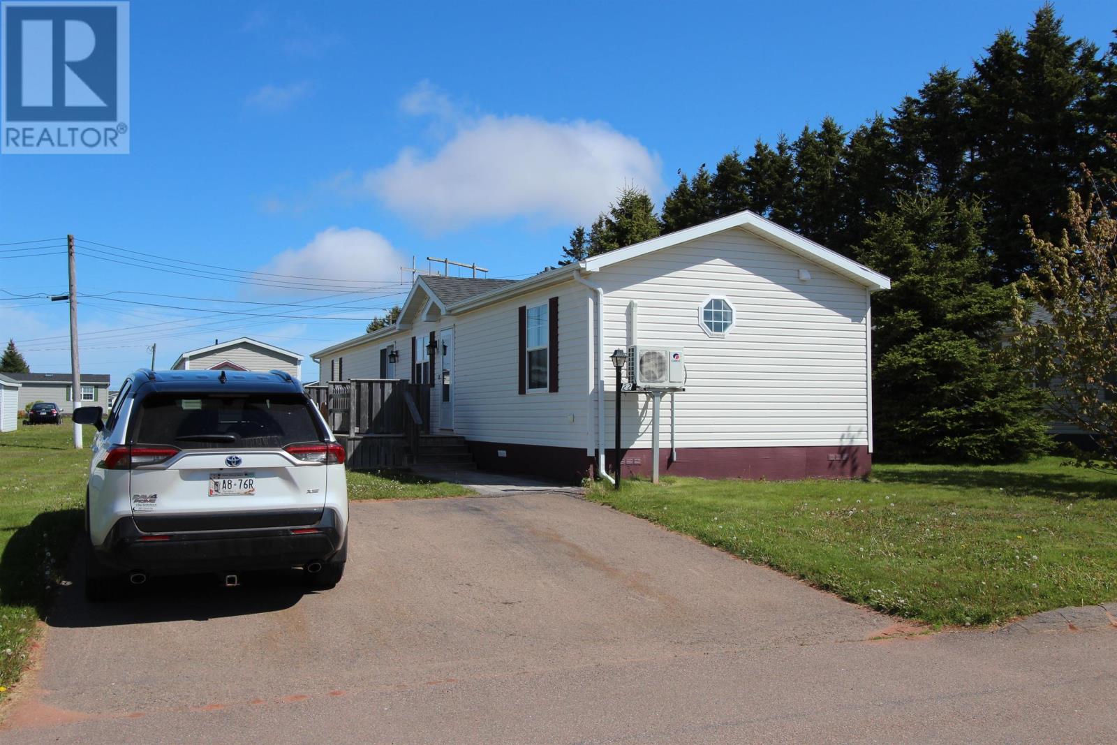 22 Cray Avenue, Summerside, Prince Edward Island  C1N 6R5 - Photo 3 - 202613208